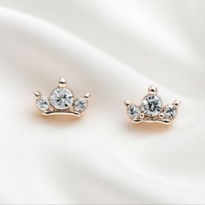 Gold Triple Crystal Cluster Stud Earrings – Elegant Sparkling Statement Jewelry